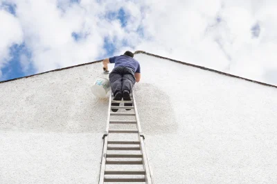 Peinture extérieure à Tricot — façades et ravalement